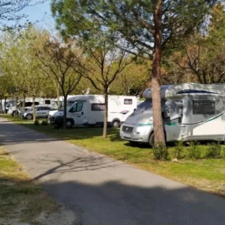 Mobil 4 Pers Avec Terrasse à Grande-motte - Api-1-52-1431